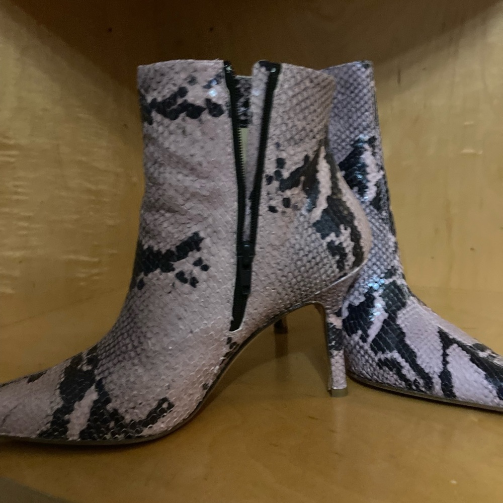 Python Print Booties By Isaac - image 3